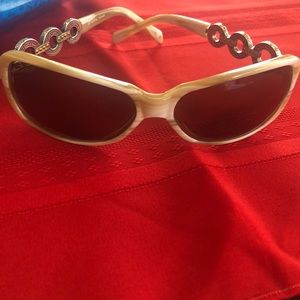 Brighton Sunglasses & Metal Brighton Eyeglass Case